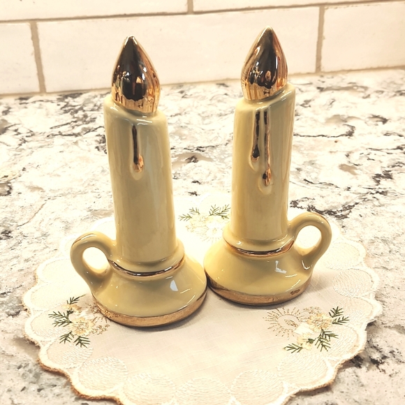 Vtg Salt & Pepper Shakers - Picture 4 of 10